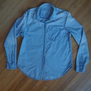 🏠 2 for 30 🏠 Gap Denim Long Sleeve Shirt
